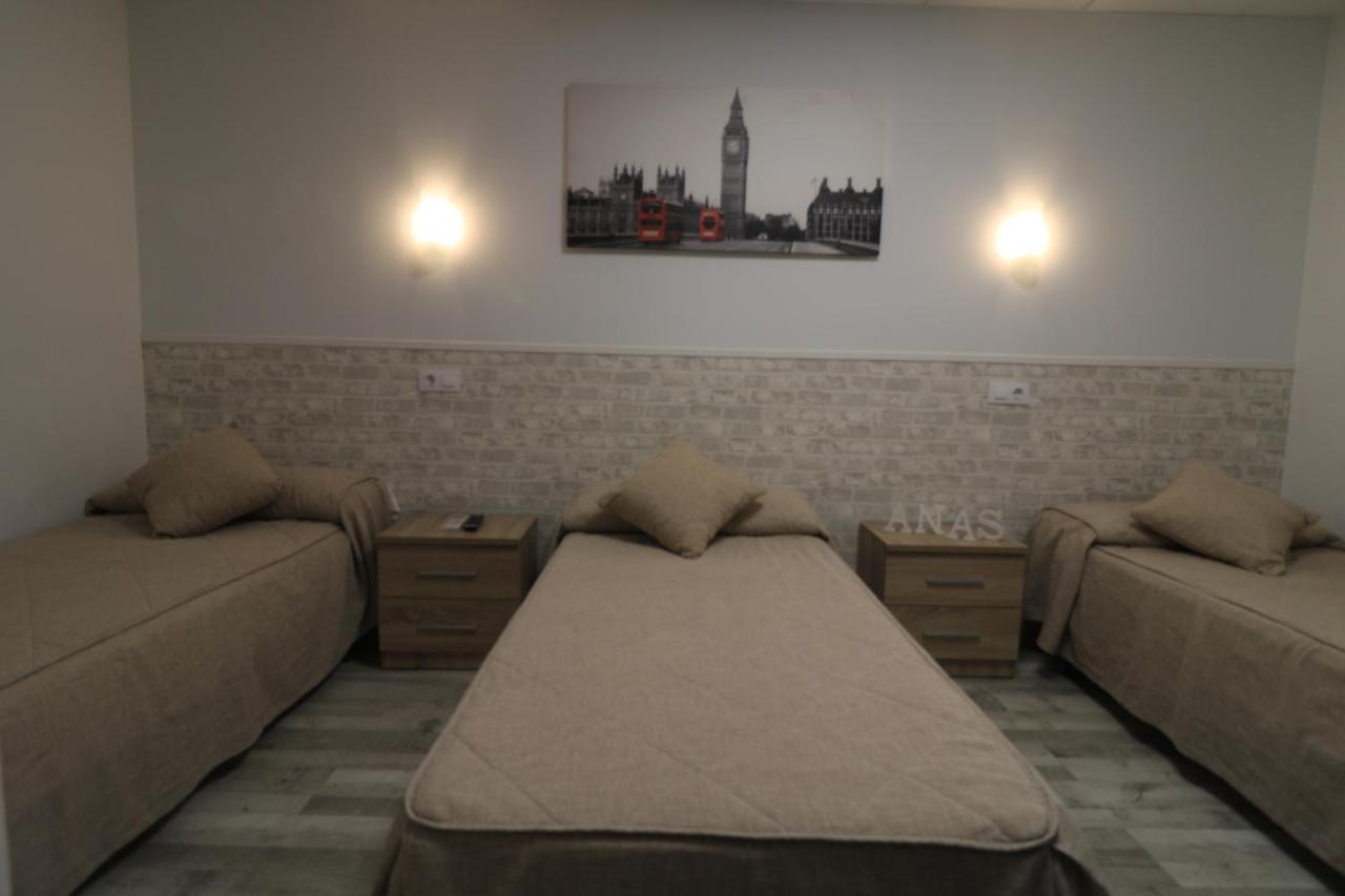 Hostal Anas Hotel Мерида Екстериор снимка